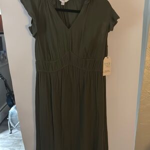 Time and Tru Olive Midi Dress